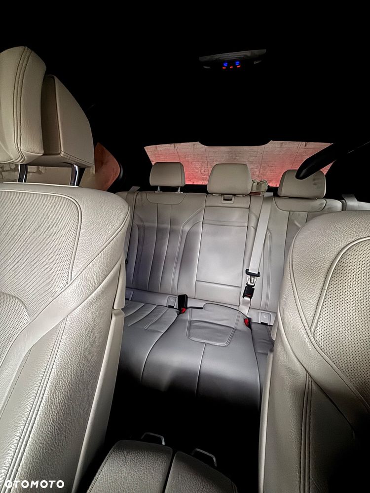 BMW Seria 5 540i GPF xDrive M Sport sport - 12