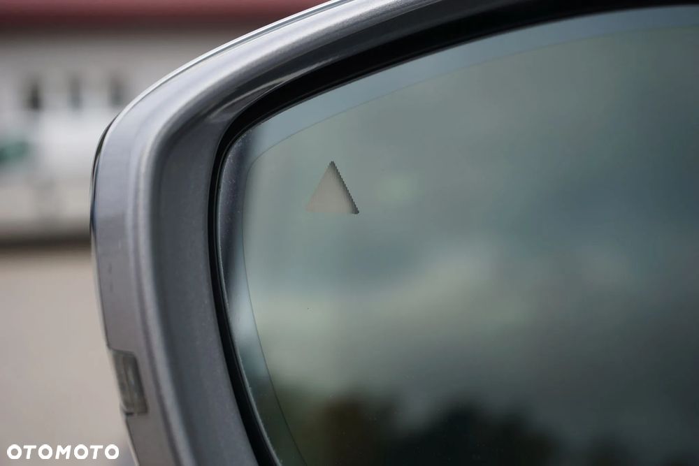 Chrysler Pacifica - 29