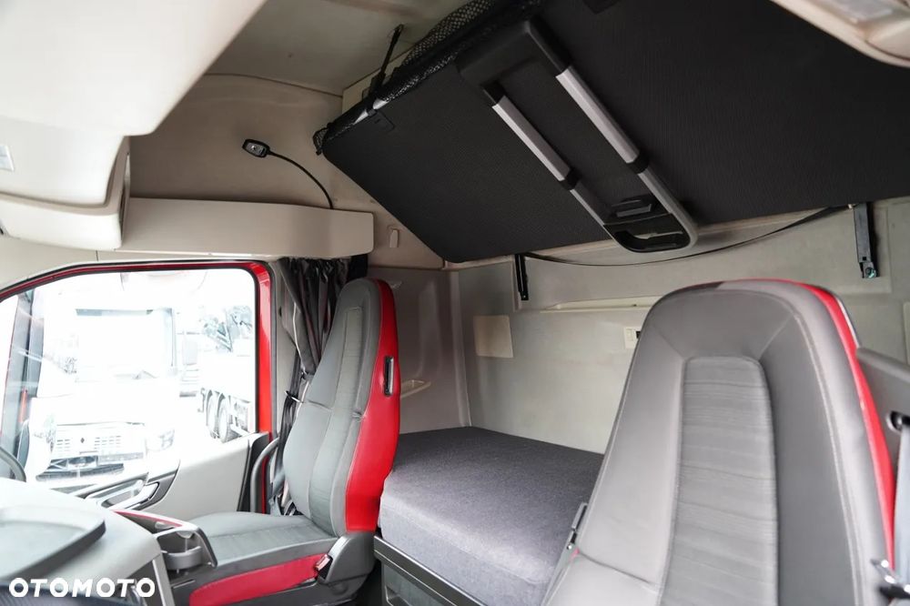 Volvo FH 460 / ZESTAW TANDEM / 120 M3 / PRZEJAZDOWY / KLIMA POSTOJOWA / PO ZŁOTYM KONTRAKCIE / 2021 ROK / - 28