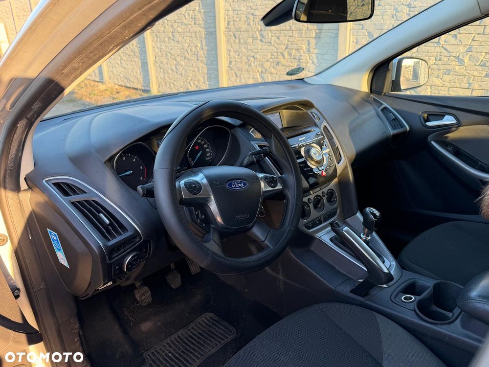 Ford Focus 1.6 TDCi DPF Start-Stopp-System Ambiente - 6