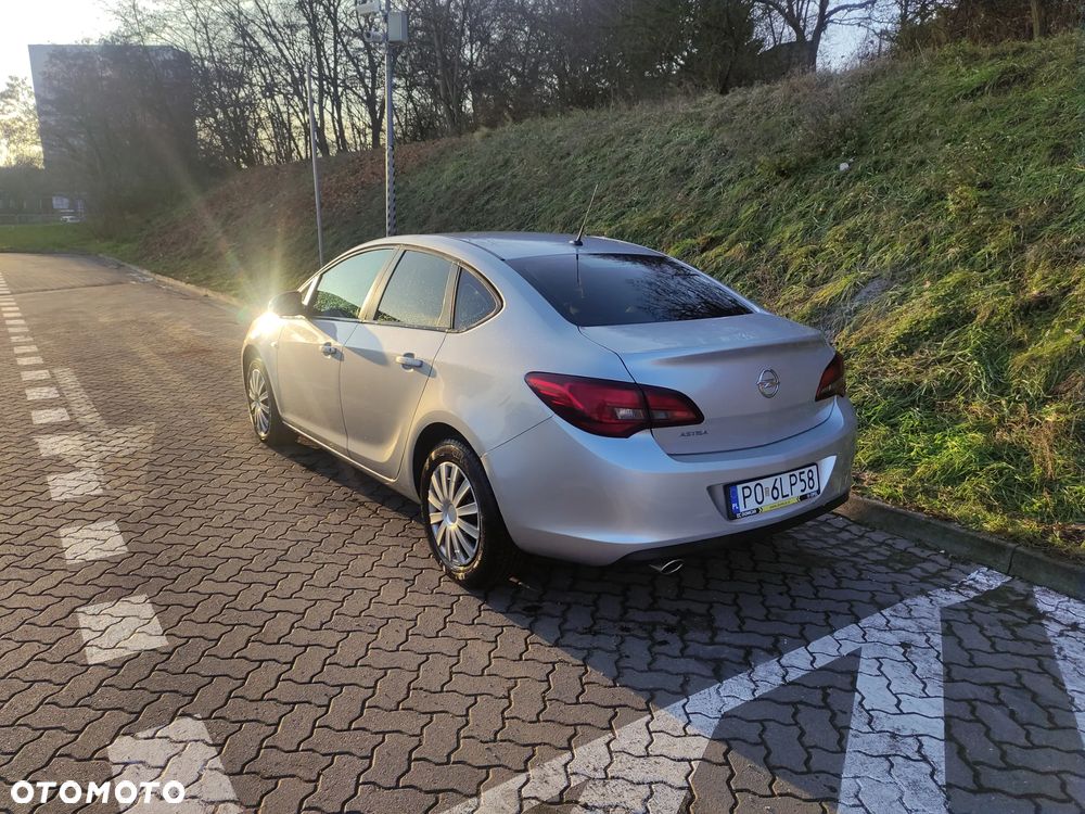Opel Astra 1.4 T Business S&S EU6 - 5