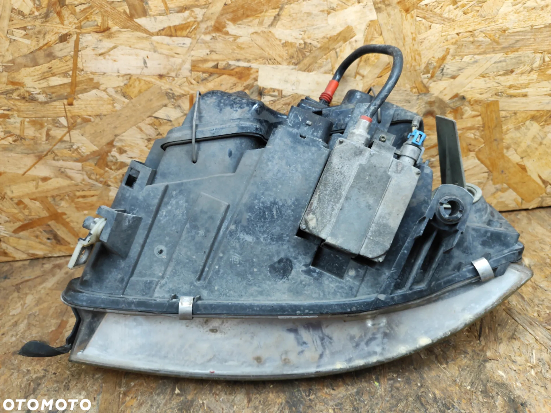 lampa przód prawa / lewa XENON HELLA europa kompletna do Audi A6 C5 97-04r - 5