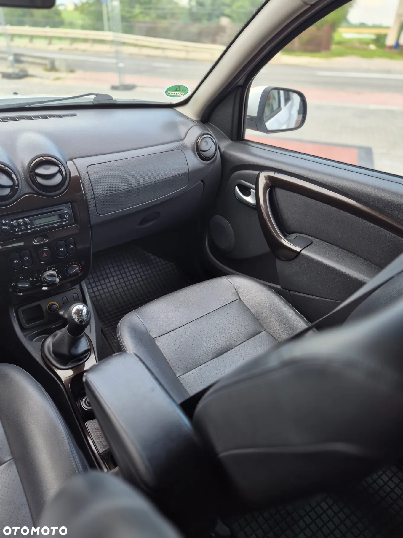 Dacia Duster 1.6 16V 4x2 Destination - 23