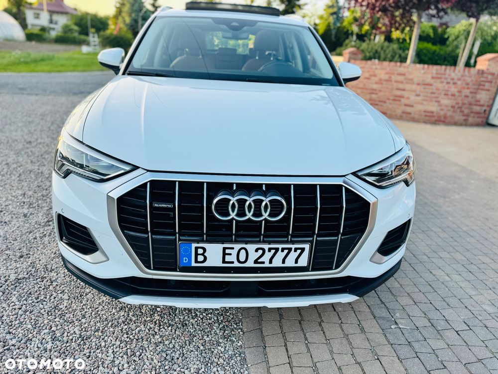 Audi Q3 40 TDI Quattro S tronic S line - 2