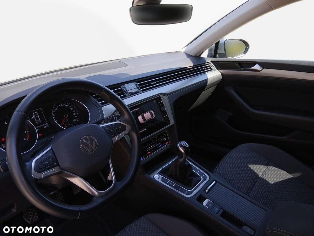 Volkswagen Passat 1.5 TSI EVO Essence - 10