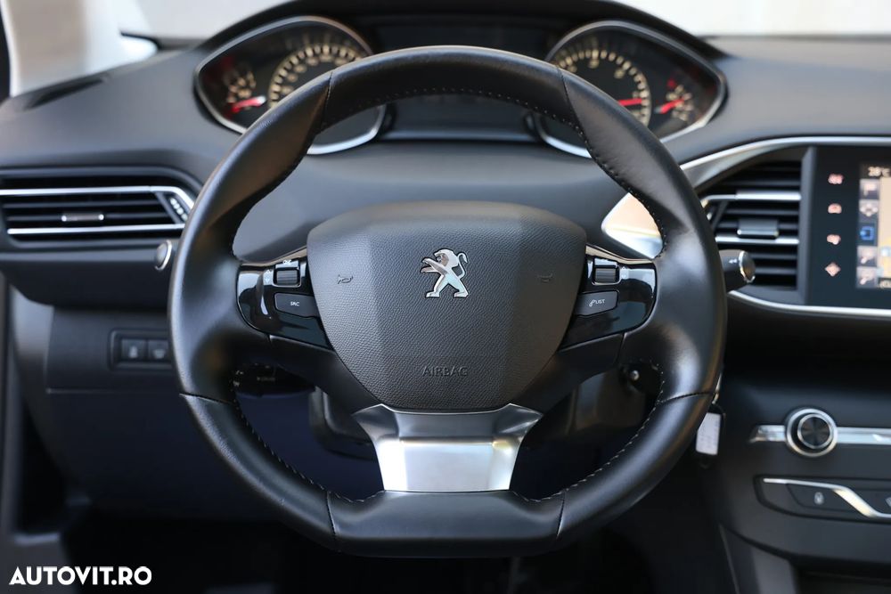 Peugeot 308 e-HDi FAP 115 Stop&Start EGS6 Allure - 34