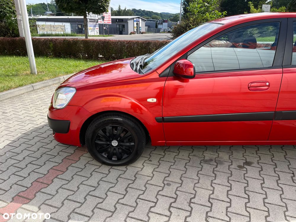 Kia Rio 1.6 Sport - 11