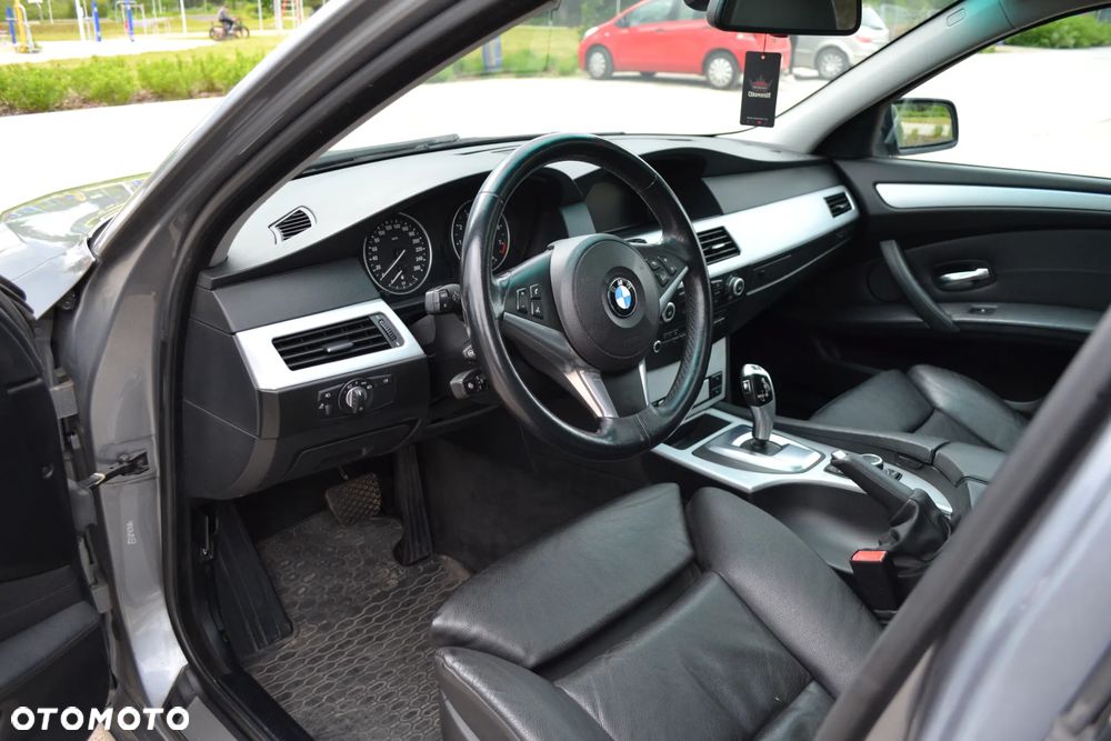 BMW Seria 5 530i xDrive - 8