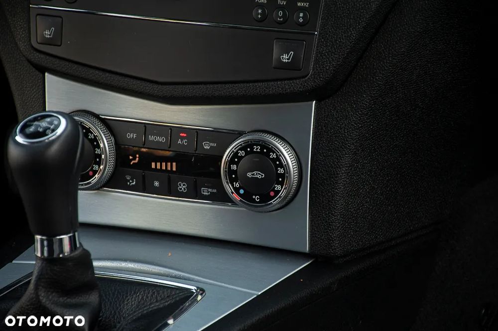 Mercedes-Benz Klasa C 180 Kompressor Avantgarde - 27