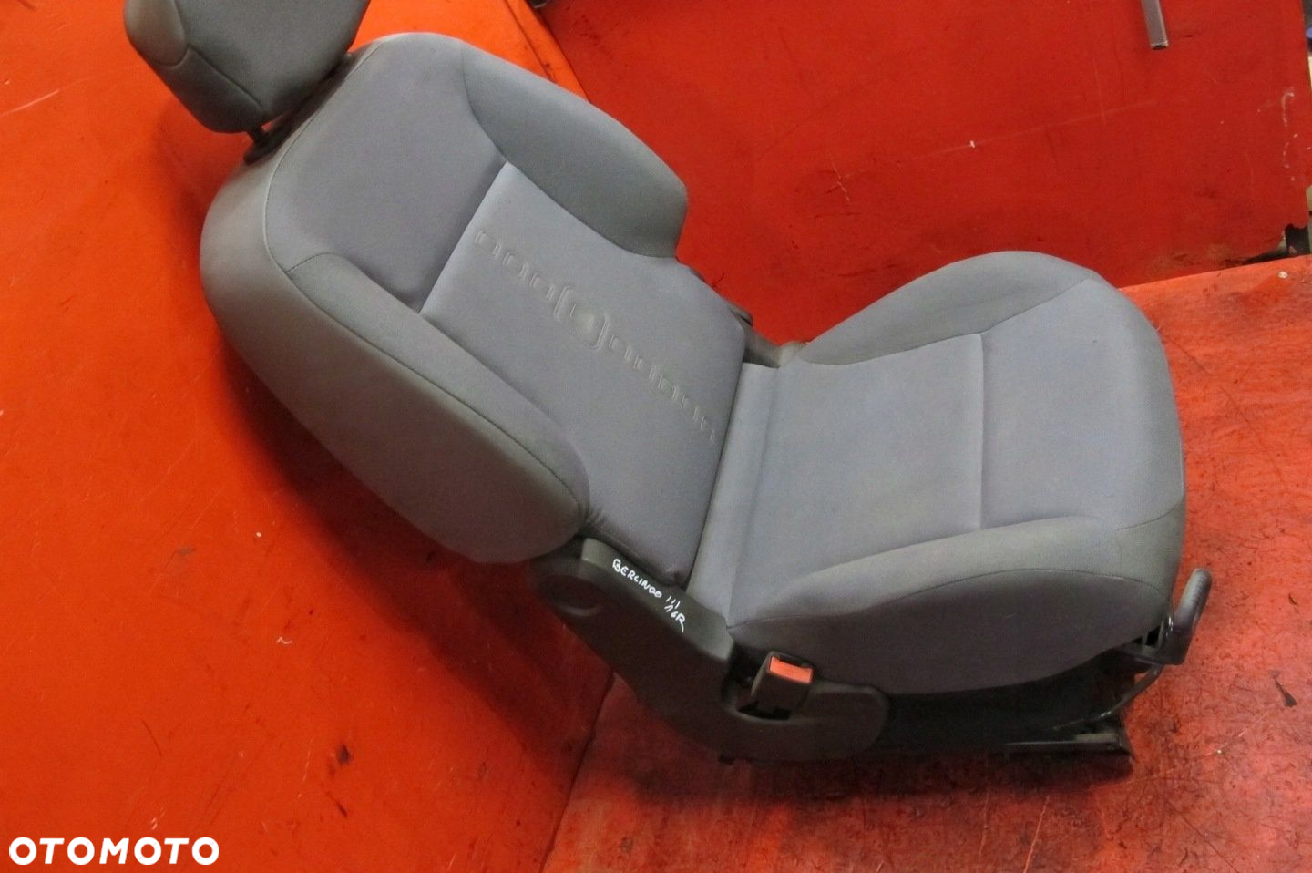 BERLINGO 3 III PARTNER FOTEL LEWY KIEROWCY EUROPA - 3