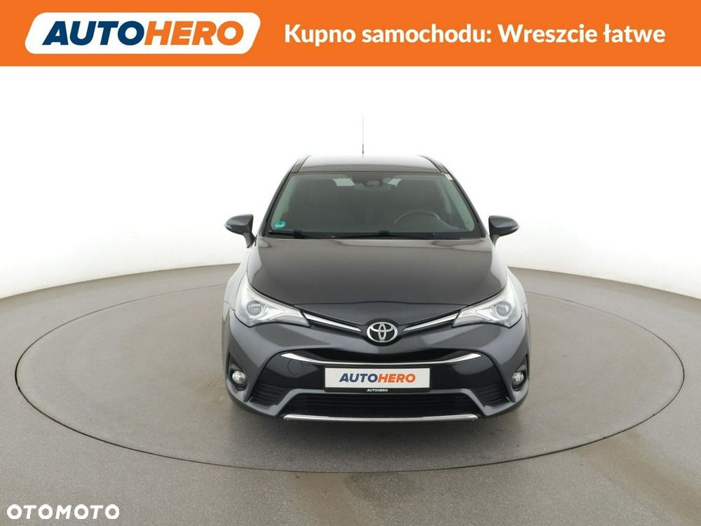 Toyota Avensis Touring Sports 1.8 Multidrive S Edition S+ - 12