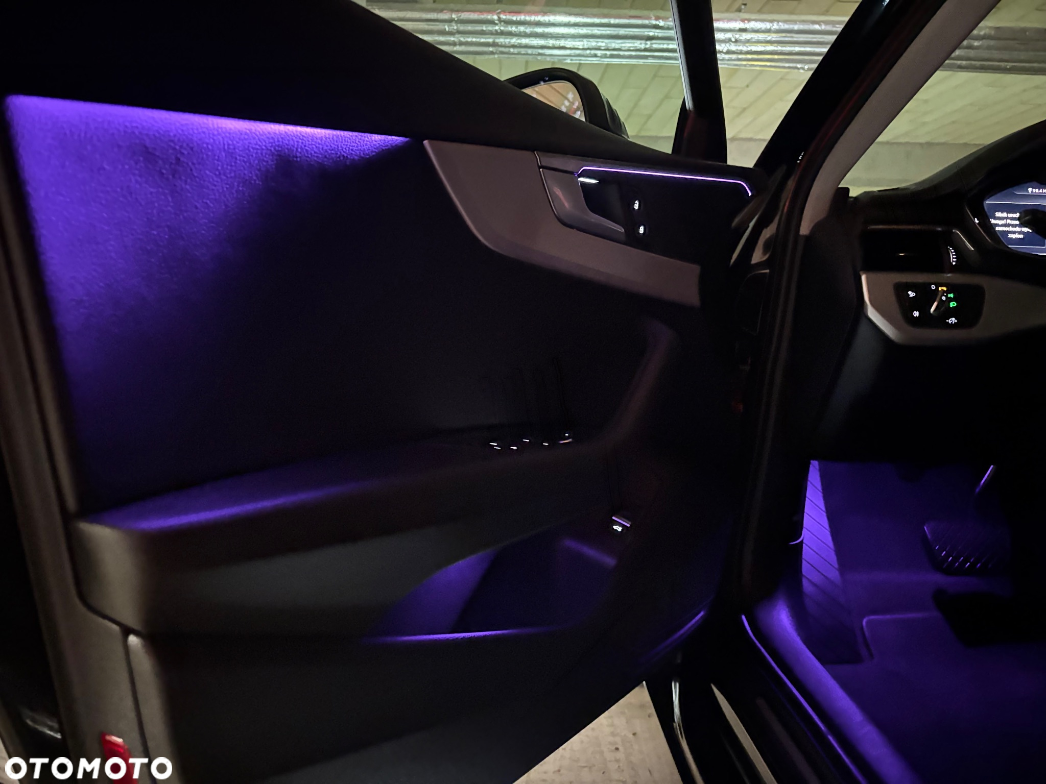 Audi A4 2.0 TDI Design S tronic - 40