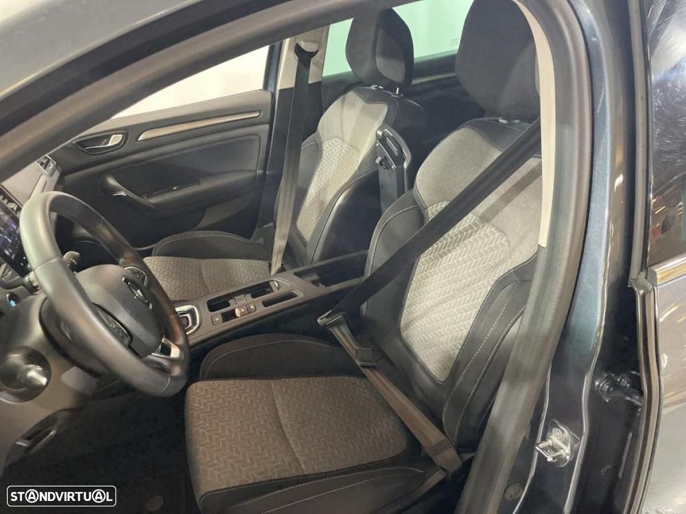 Renault Mégane Sport Tourer 1.6 E-Tech Plug-In Limited - 3