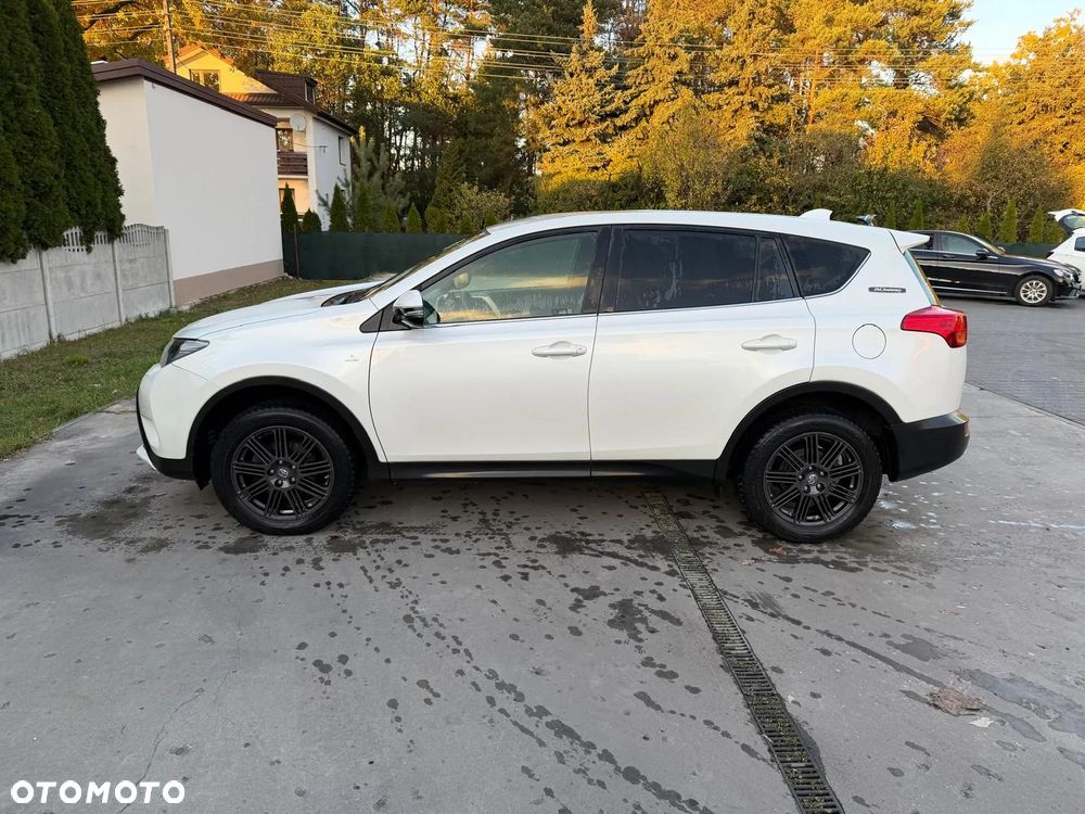 Toyota RAV4 - 6
