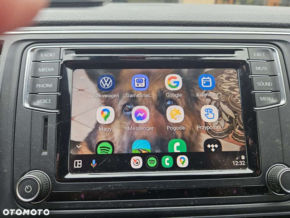 Volkswagen Multivan - 33