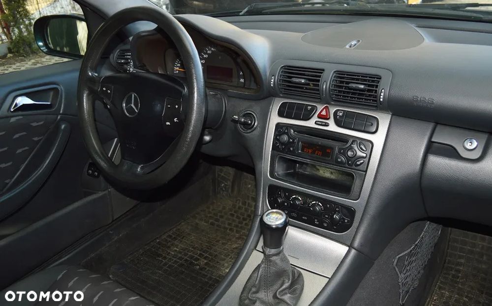 Mercedes-Benz Klasa C - 31