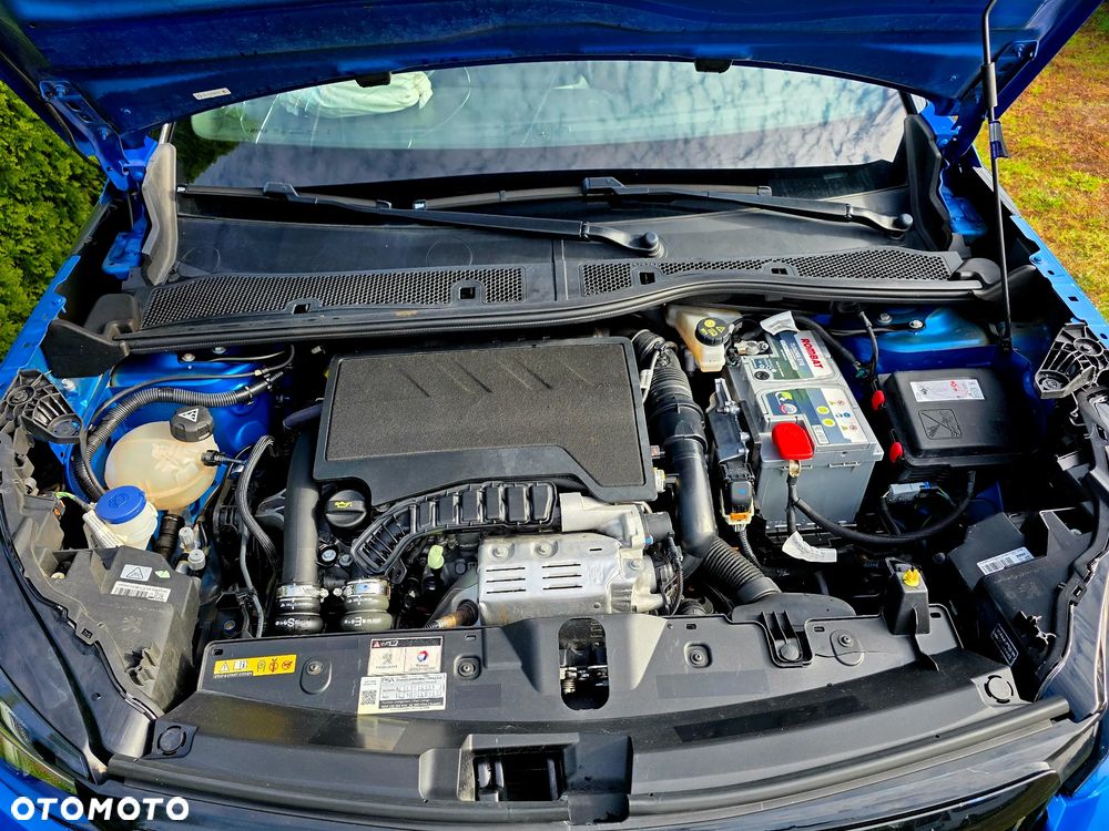 Peugeot 2008 PureTech 130 EAT8 GT - 10