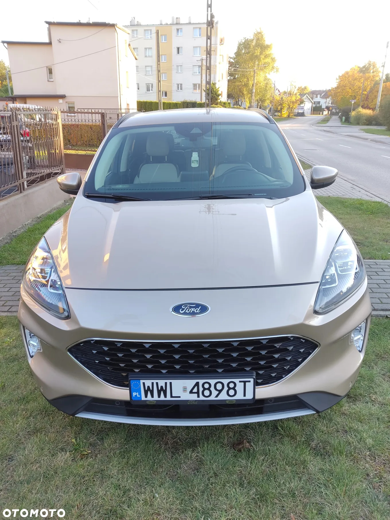 Ford Kuga 2.5 FHEV AWD Titanium - 3