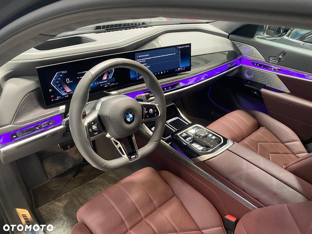 BMW Seria 7 740d xDrive mHEV Nero Lusso Edition sport - 14