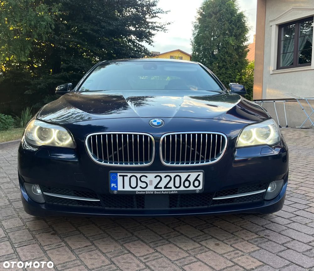 BMW Seria 5 528i Sport-Aut - 2