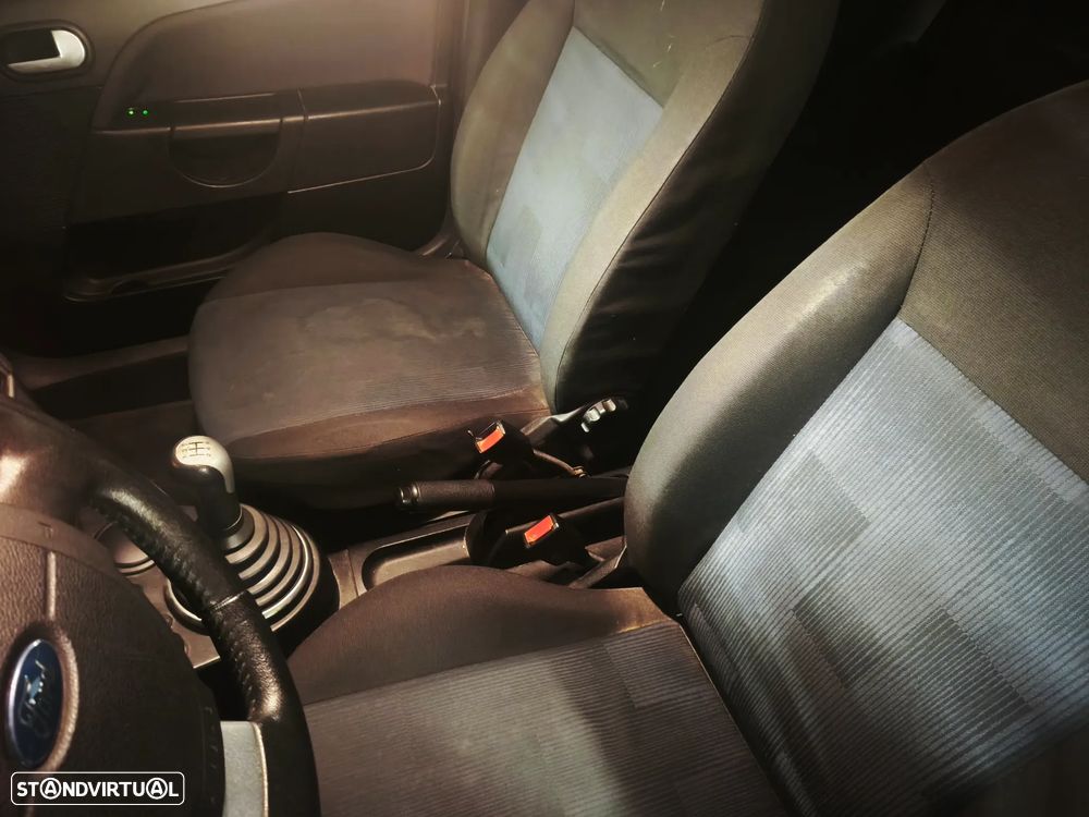 Ford Fiesta 1.25 Trend - 19