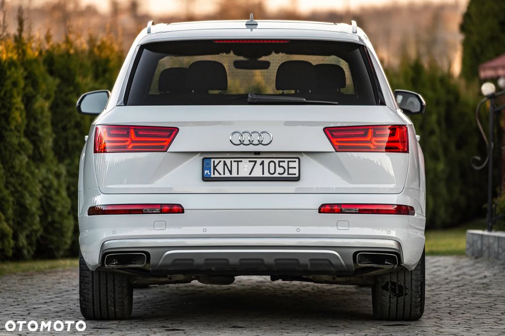 Audi Q7 - 17
