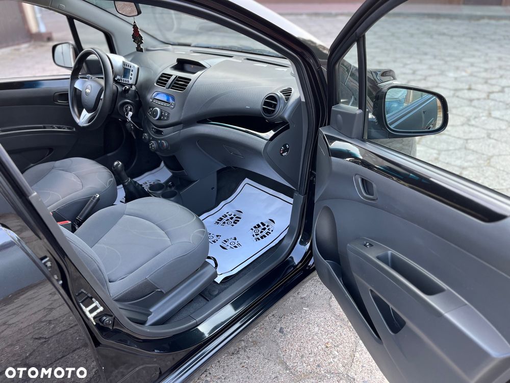 Chevrolet Spark - 30