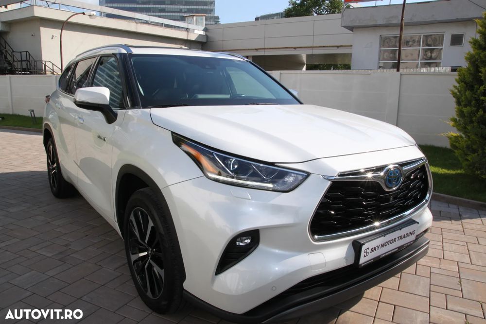 Toyota Highlander 2.5 L Dynamic Force 248CP Executive Metallic - 17