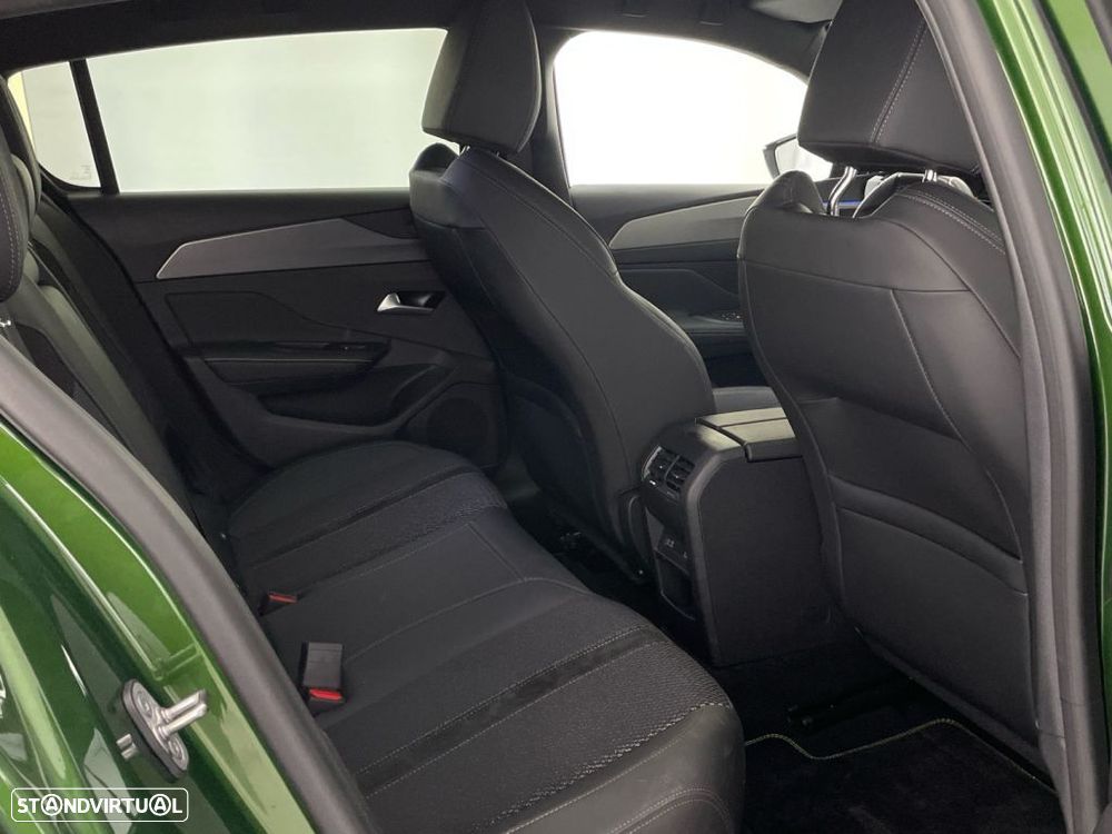 Peugeot 308 1.5 BlueHDi GT EAT8 - 31