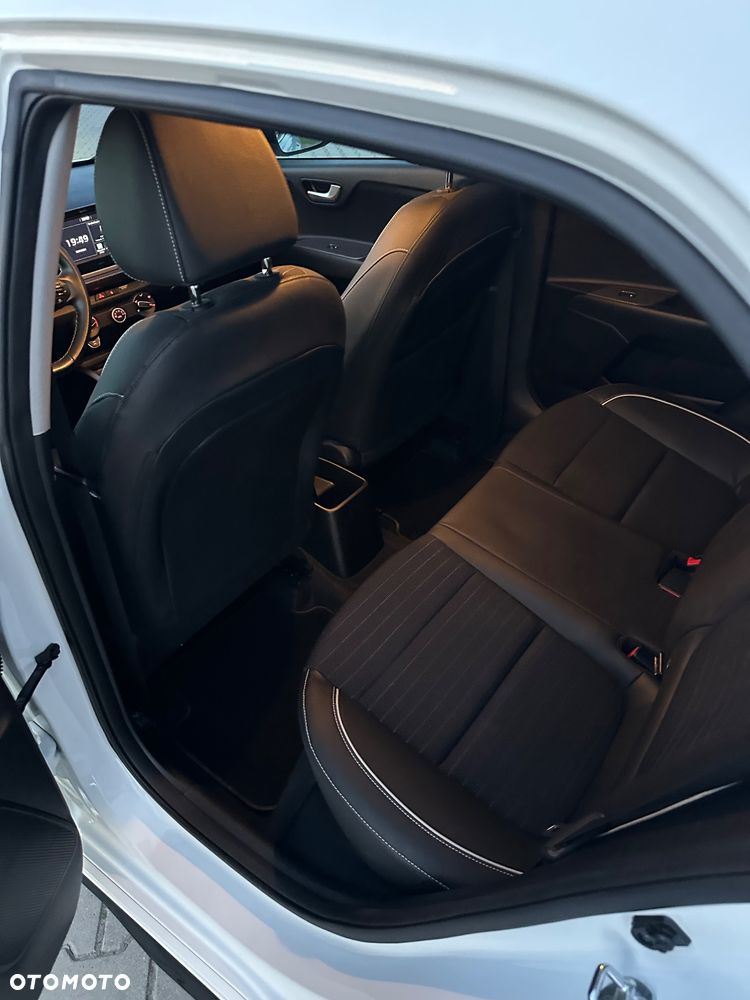 Kia Rio 1.0 T-GDI 100 GT Line - 24