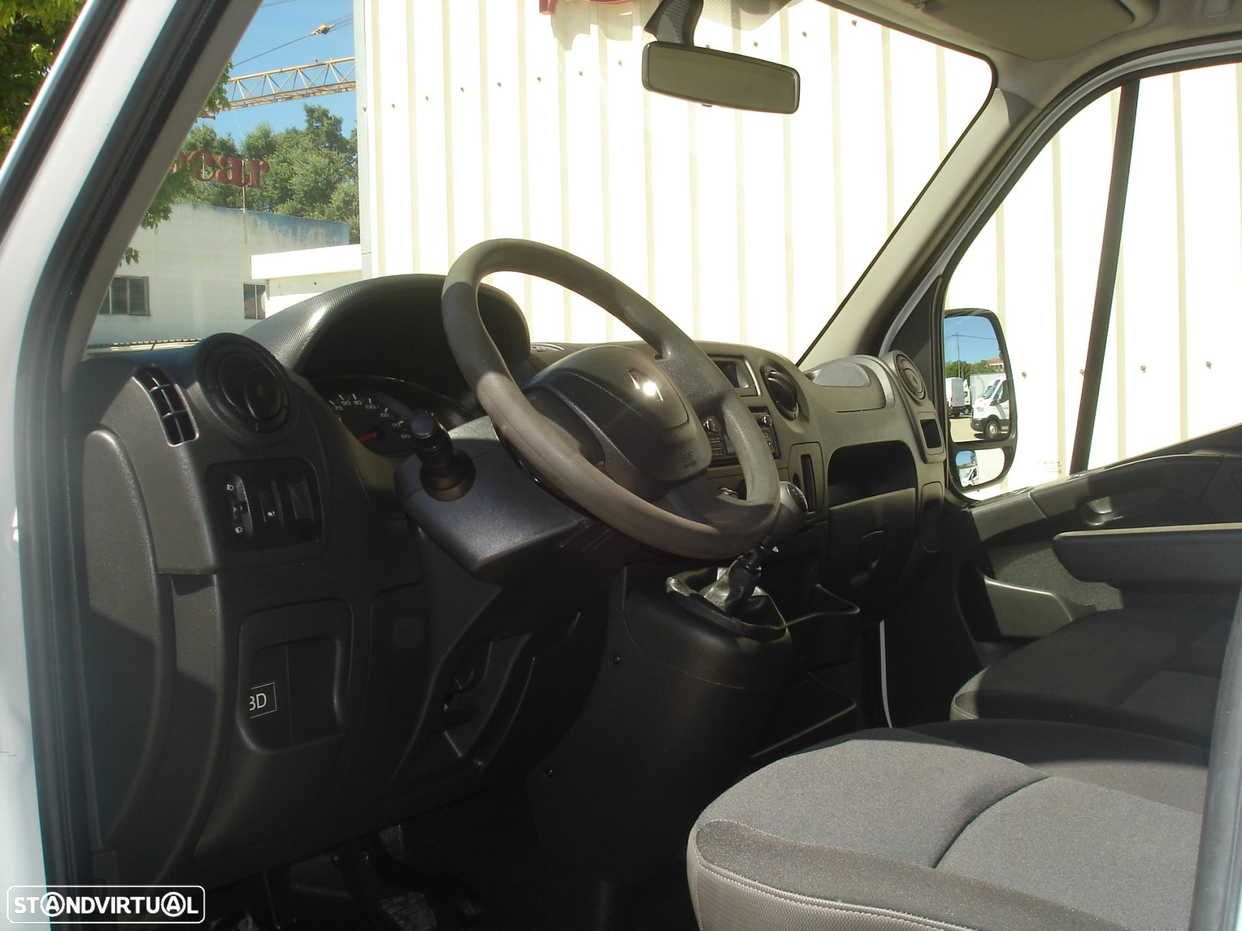 Renault Master - 25