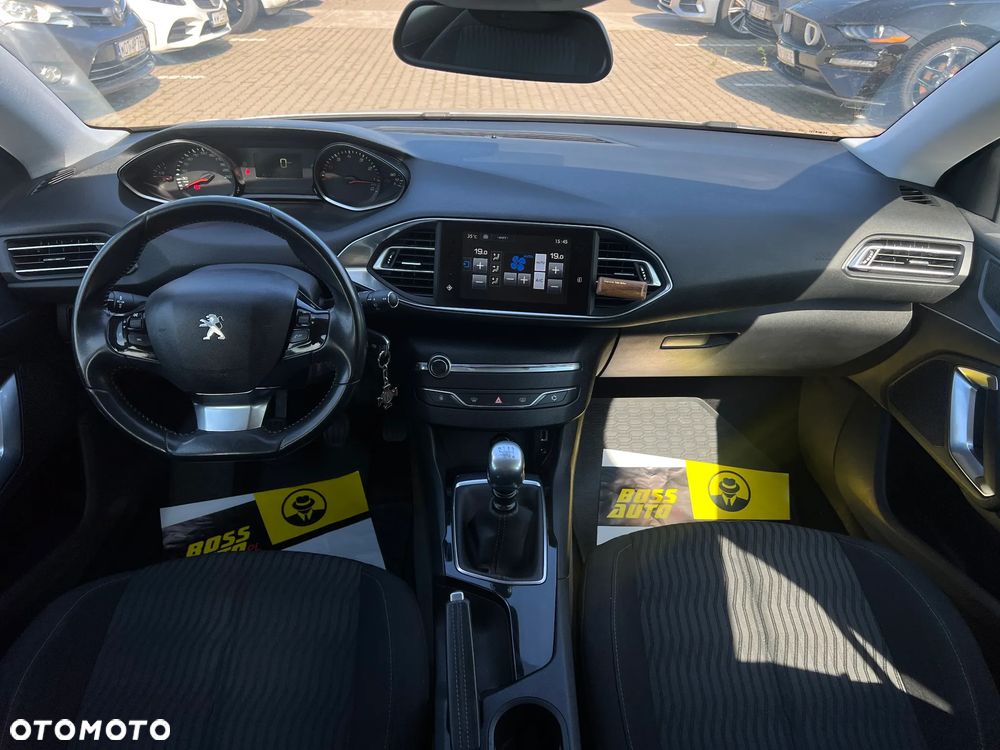 Peugeot 308 - 16