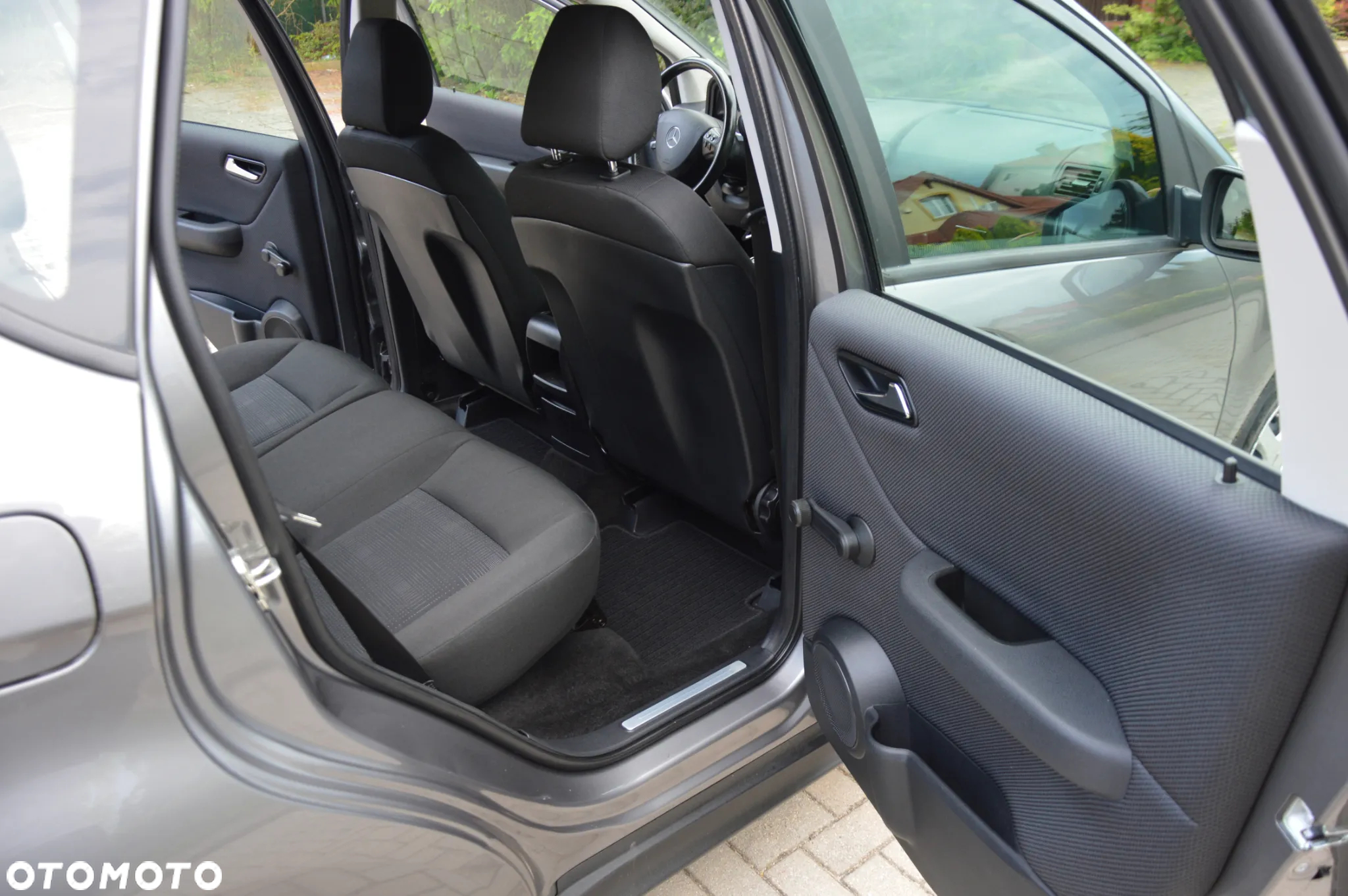 Mercedes-Benz Klasa A 160 BlueEFFICIENCY Elegance - 13