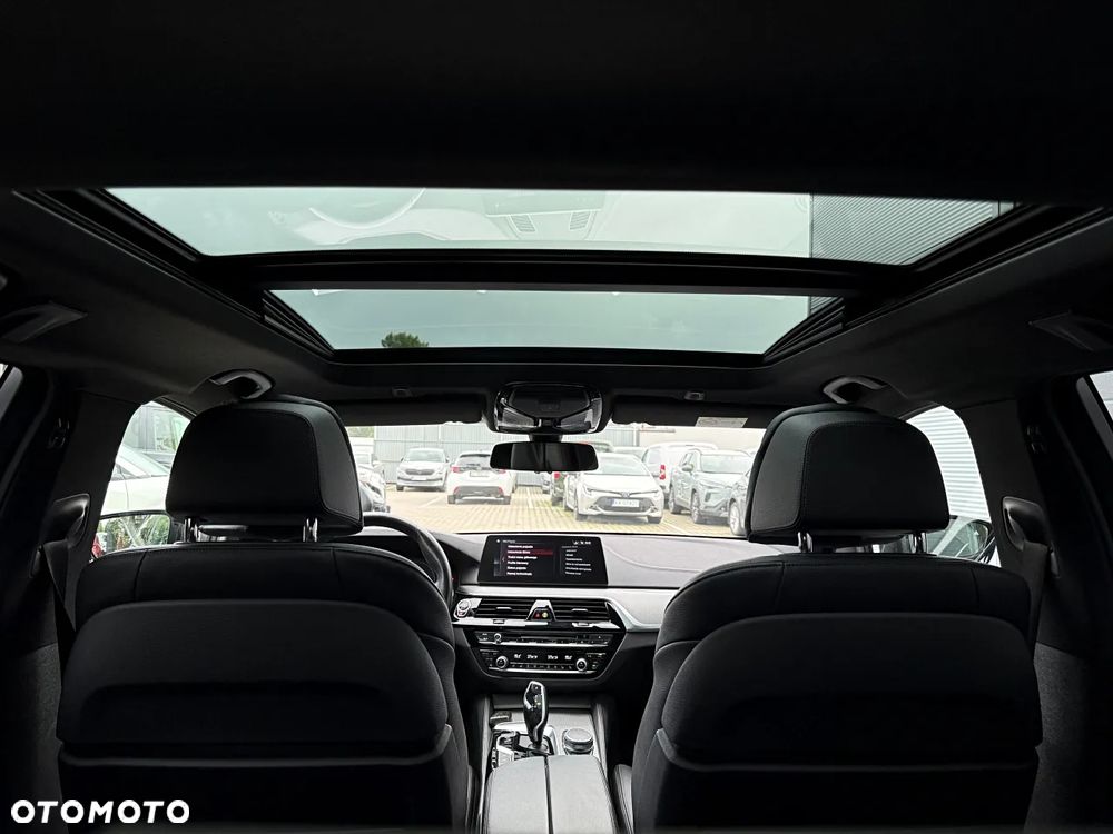 BMW Seria 5 540i xDrive GPF M Sport sport - 12