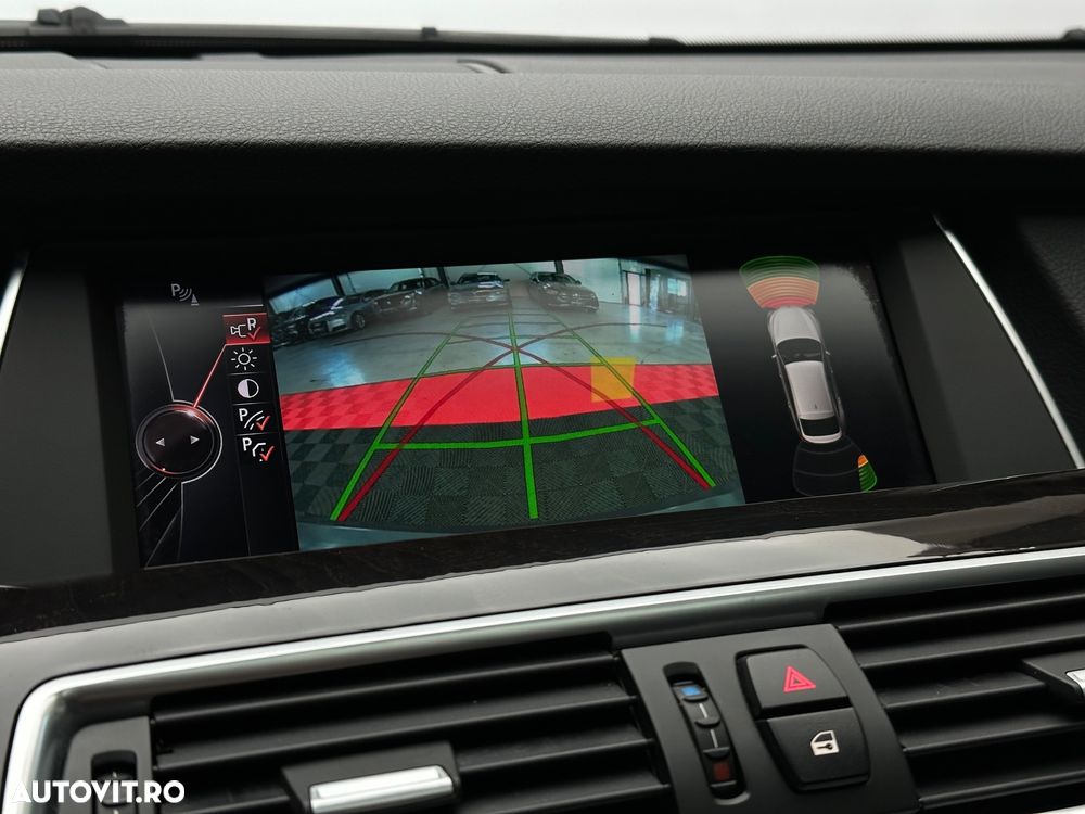 BMW Seria 5 520d - 14