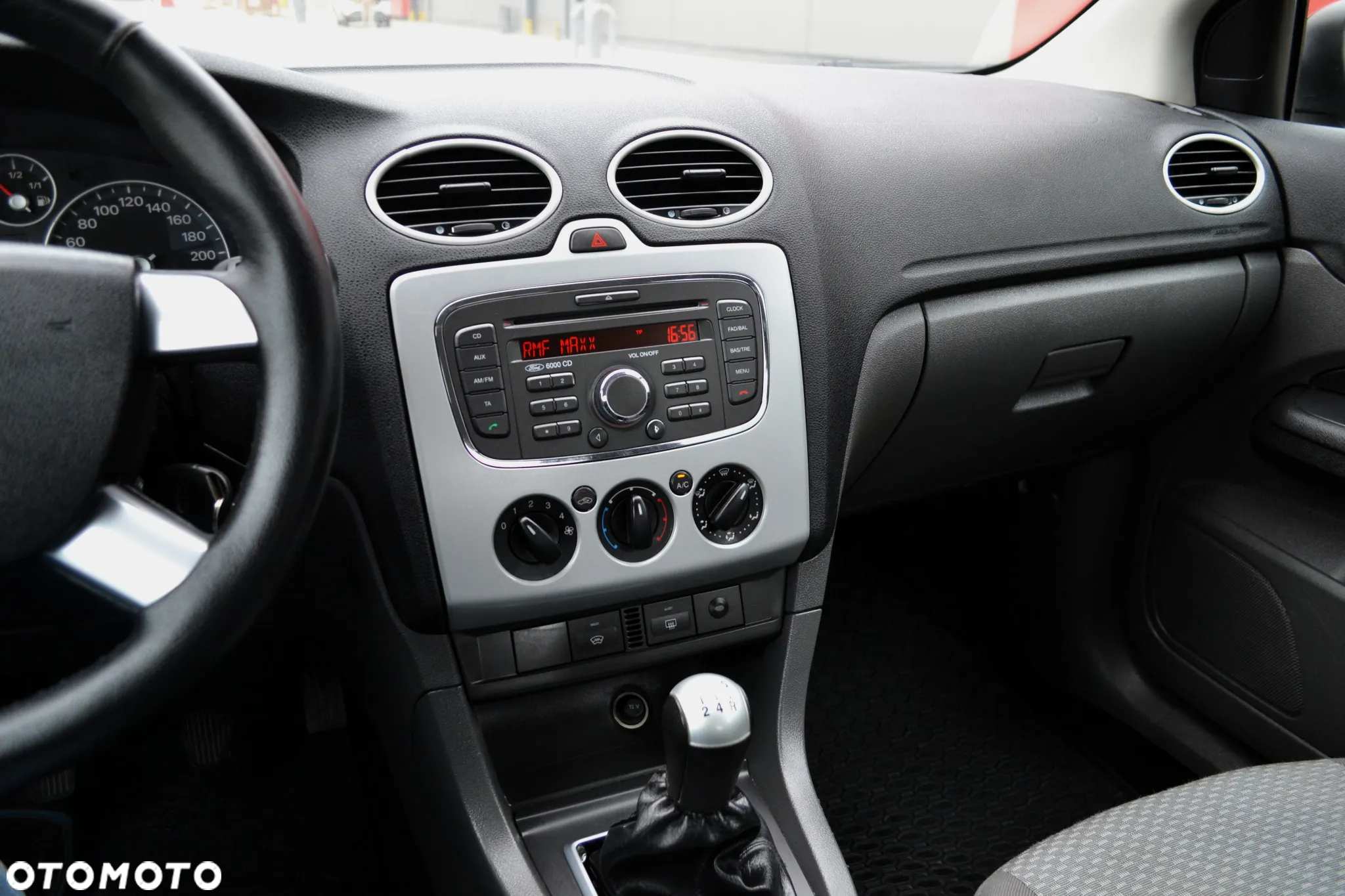 Ford Focus 1.6 Gold X - 15