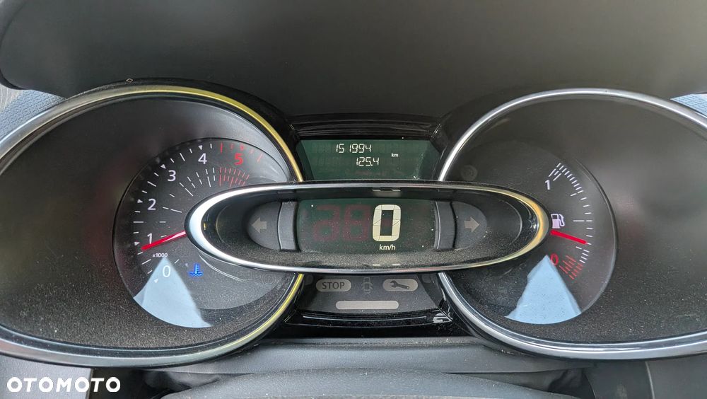 Renault Clio - 14