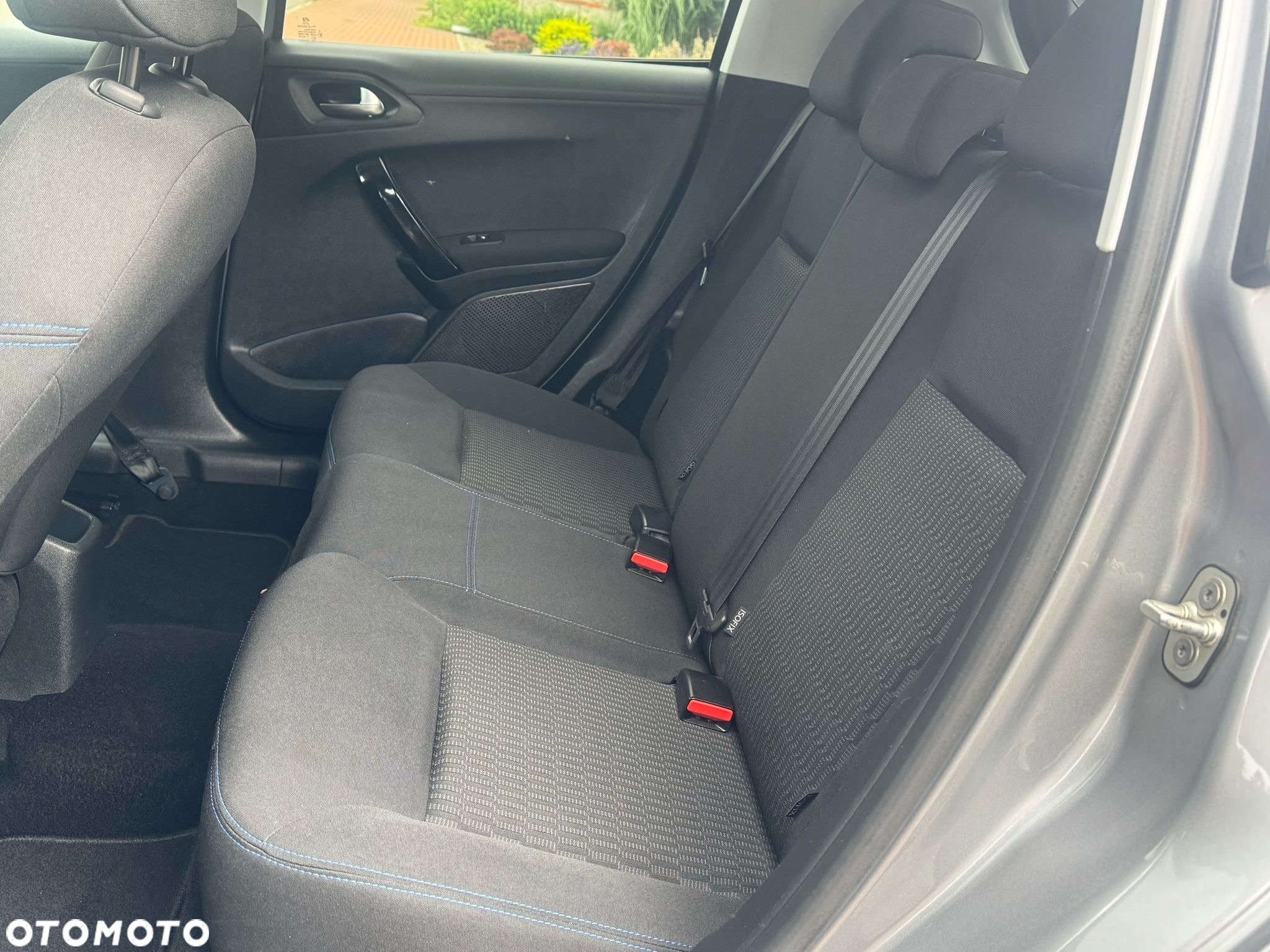 Peugeot 208 PureTech 82 Stop & Start Signature - 17