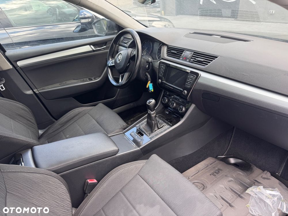 Skoda Superb 2.0 TDI Ambition - 7