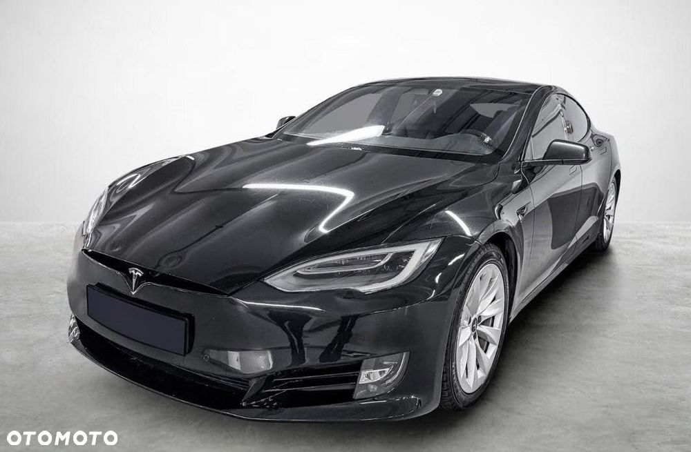Tesla Model S - 1