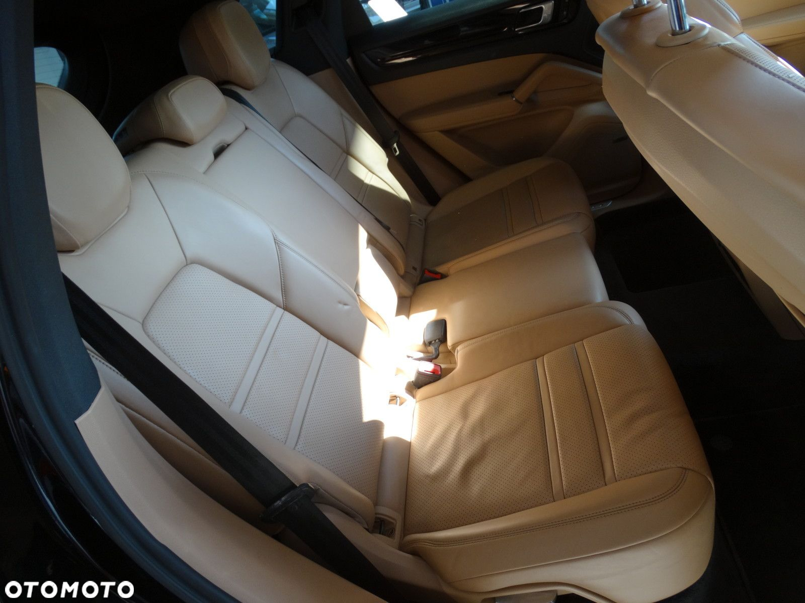 Porsche Cayenne - 18