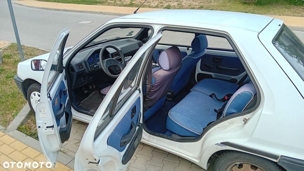 Peugeot 106 - 8