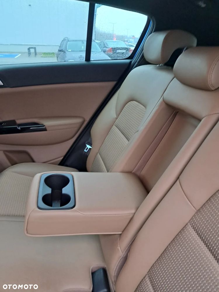 Kia Sportage 1.6 GDI L 2WD - 16