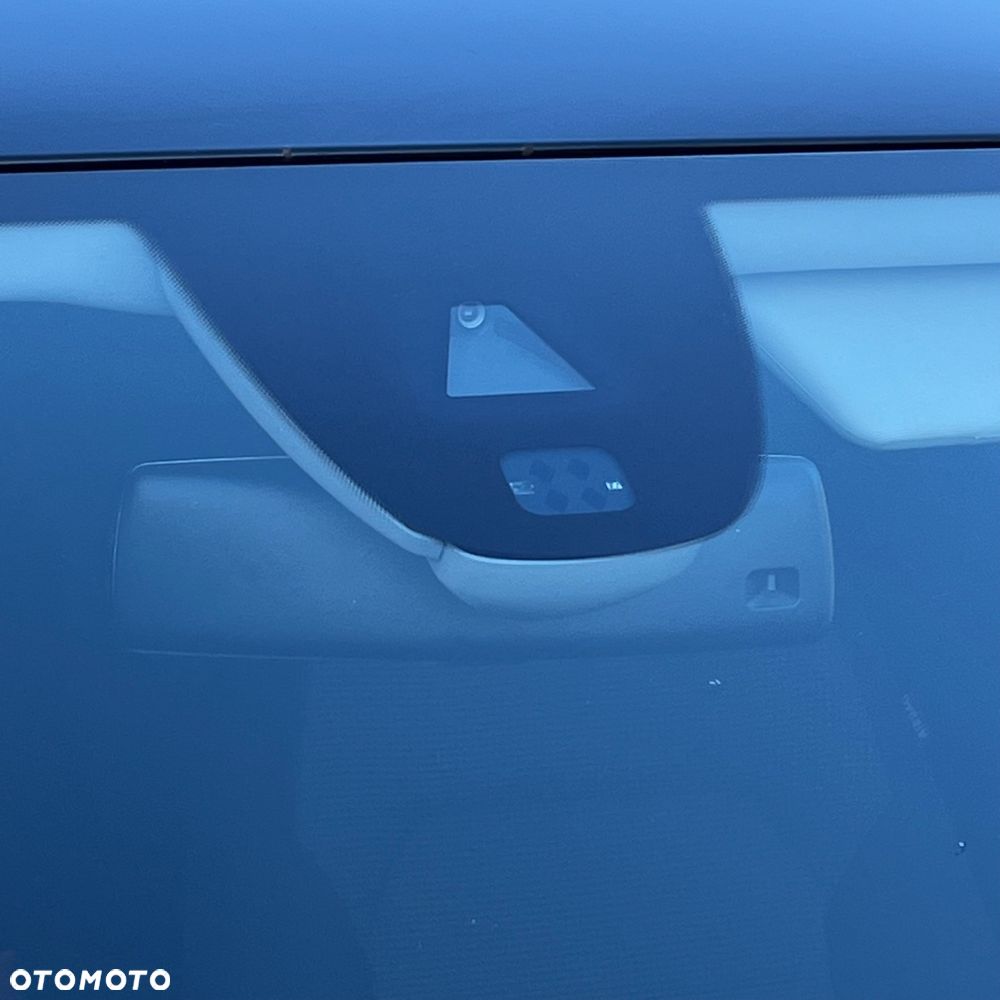 Volkswagen Passat Variant 2.0 TDI DPF DSG Highline - 25