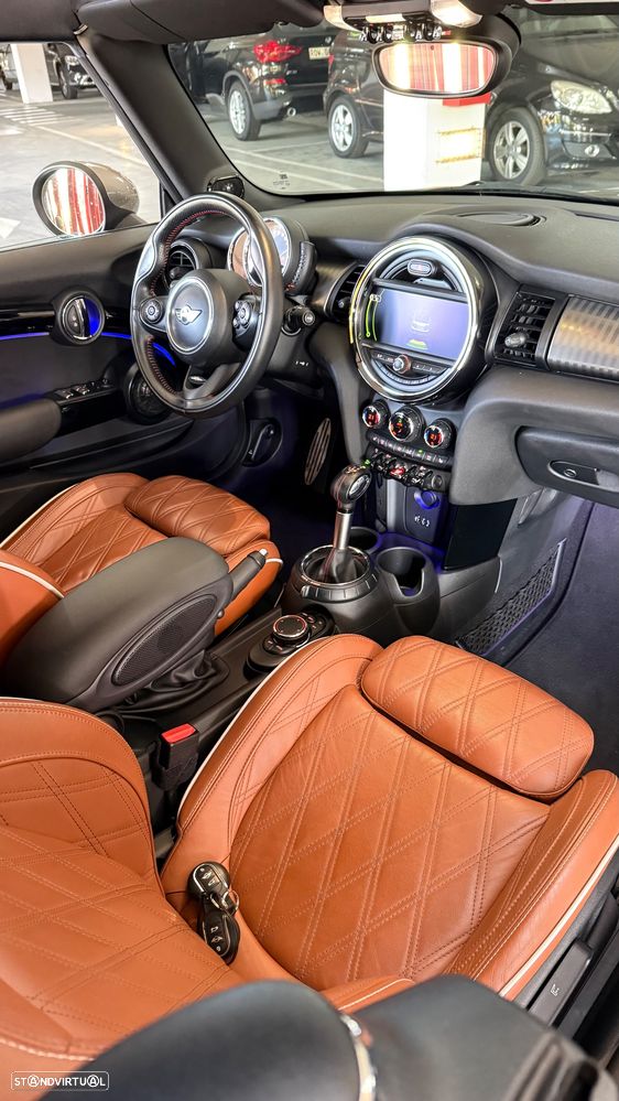 MINI Cabrio Cooper S Auto. Sidewalk - 19