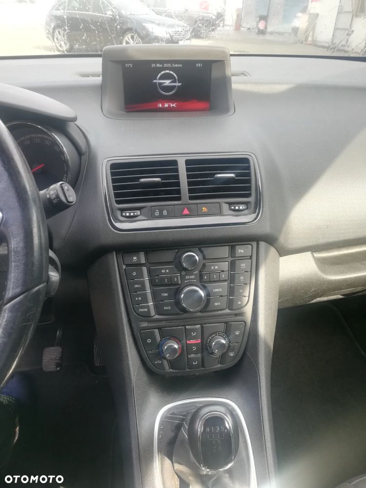 Opel Meriva 1.4 Design Edition - 8