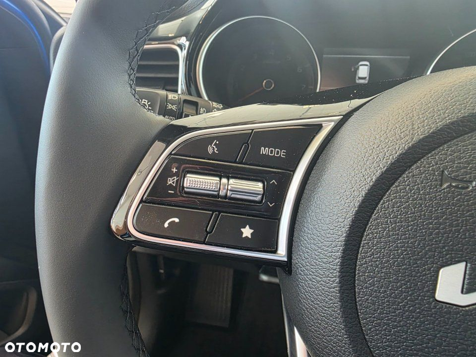 Kia Ceed - 24
