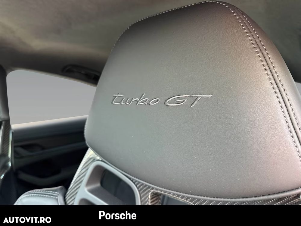 Porsche Taycan Turbo GT - 19