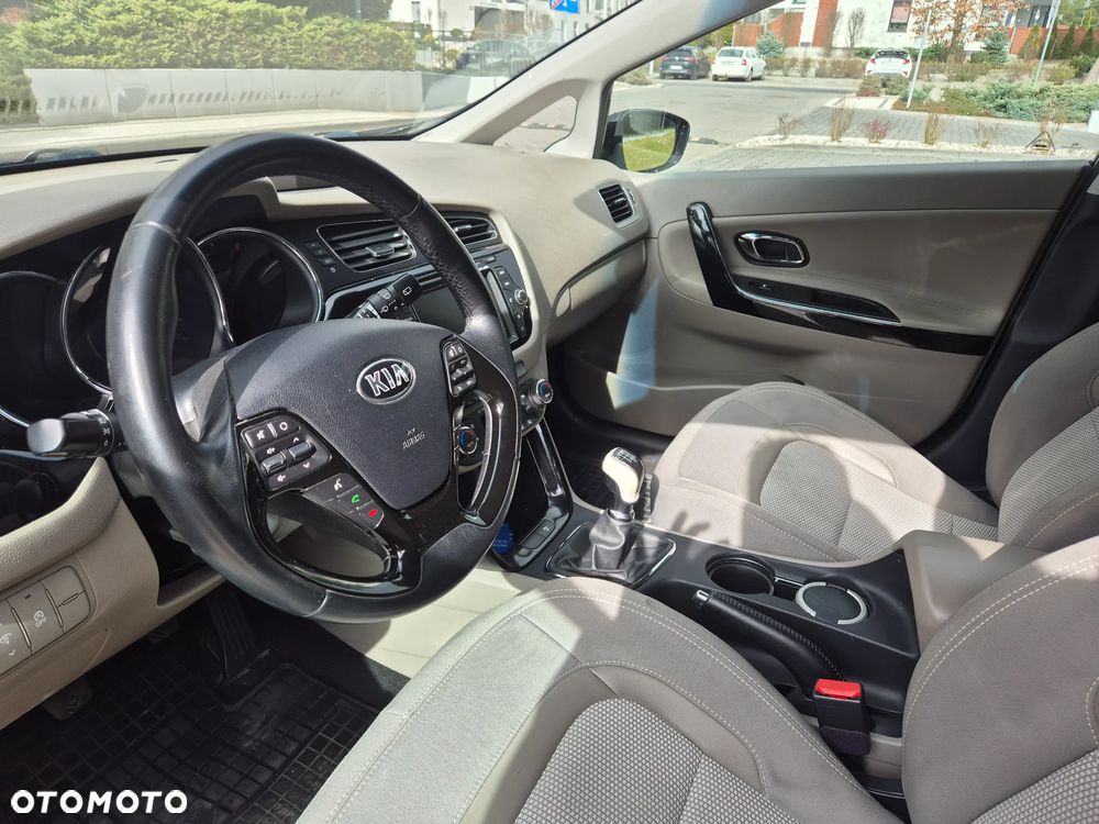 Kia Ceed 1.6 GDI L Business Line - 12