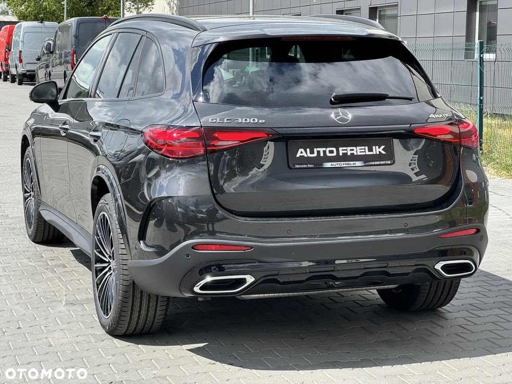 Mercedes-Benz GLC 300 e PHEV 4-Matic AMG Line - 9